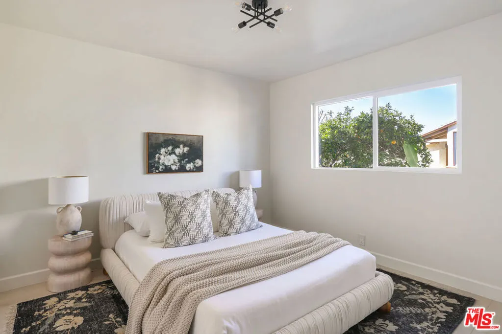 4190 York Boulevard, Los Angeles, California 90065 home-pic-19